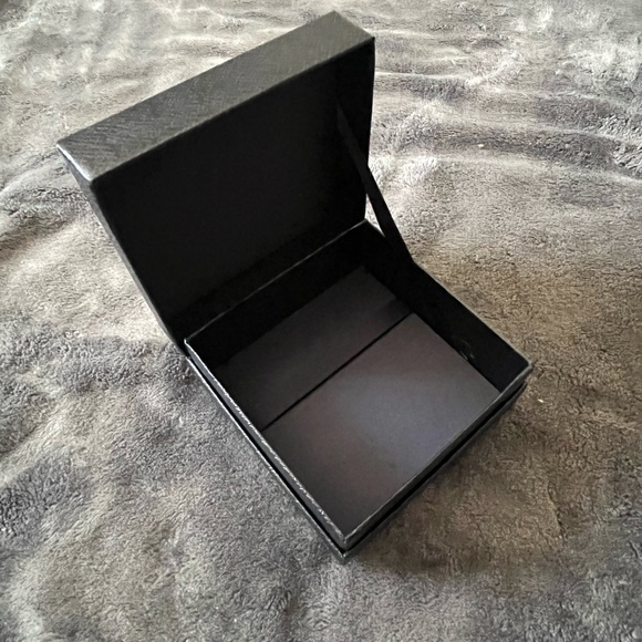 Prada Symbole Earrings - Picture 4 of 10